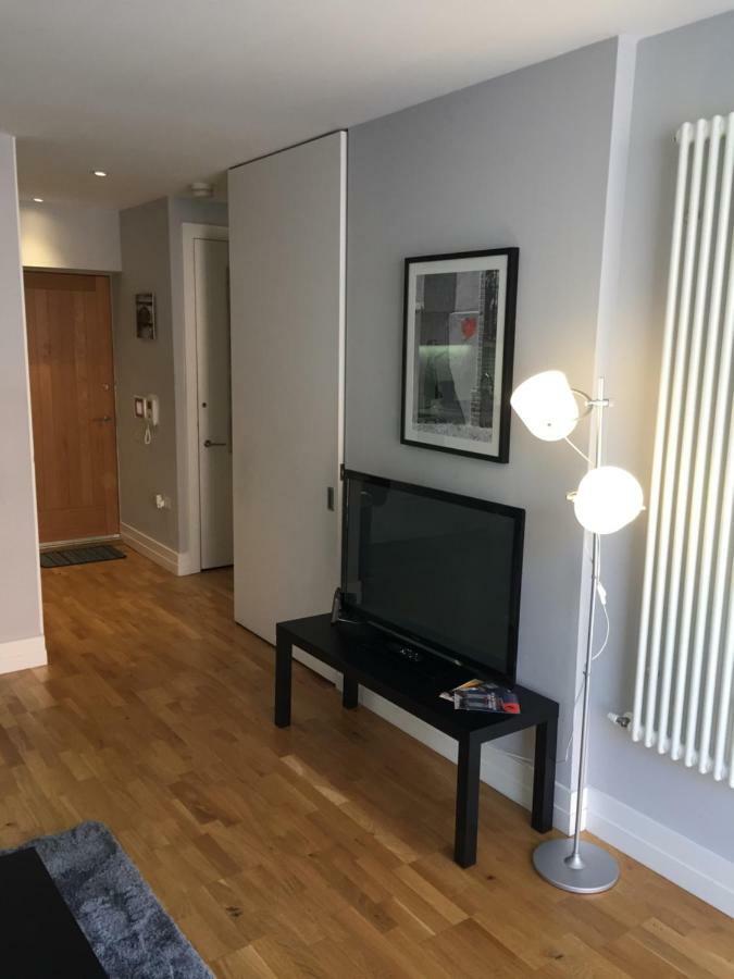 Highcross Deluxe Apartment 莱切斯特 外观 照片